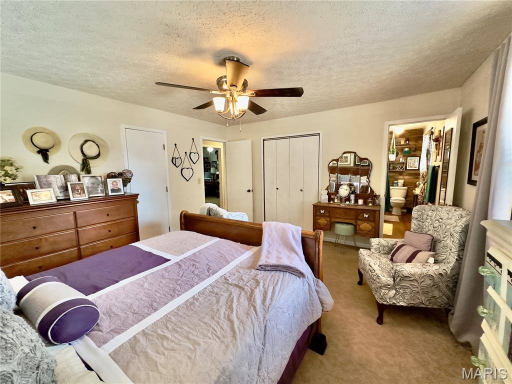 14490 Hilltop Road, Saint Robert, MO 65584