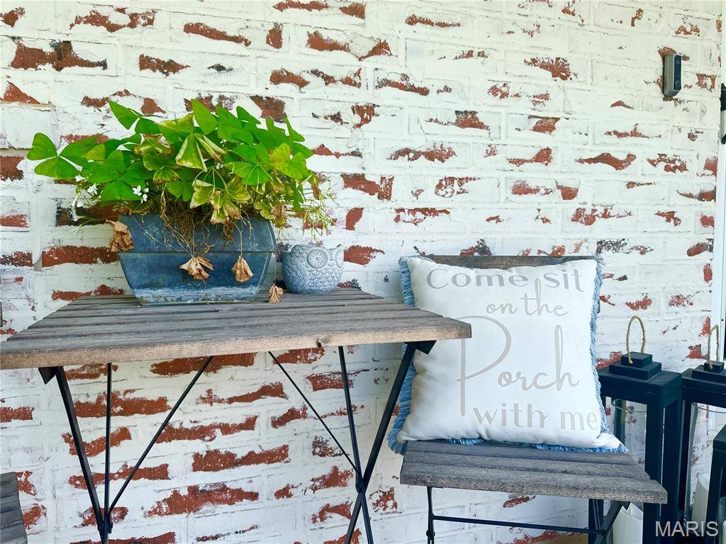 14490 Hilltop Road, Saint Robert, MO 65584