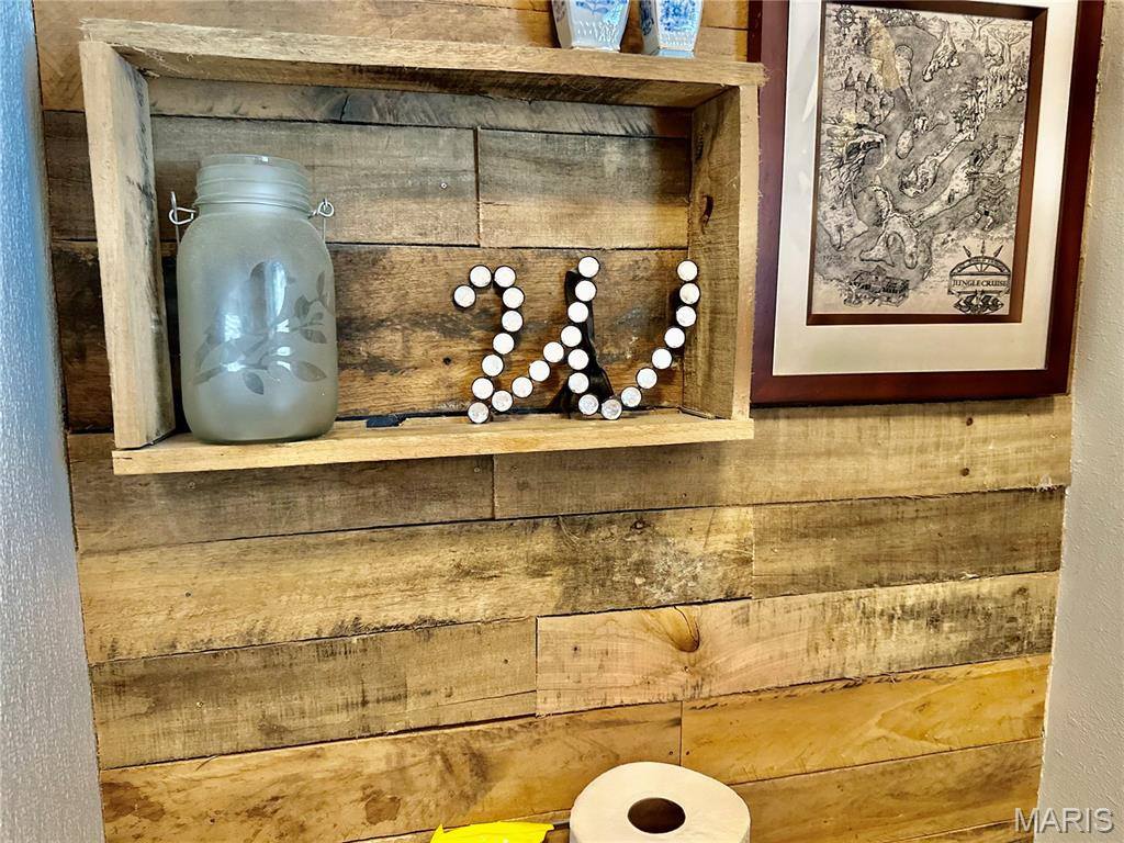 14490 Hilltop Road, Saint Robert, MO 65584