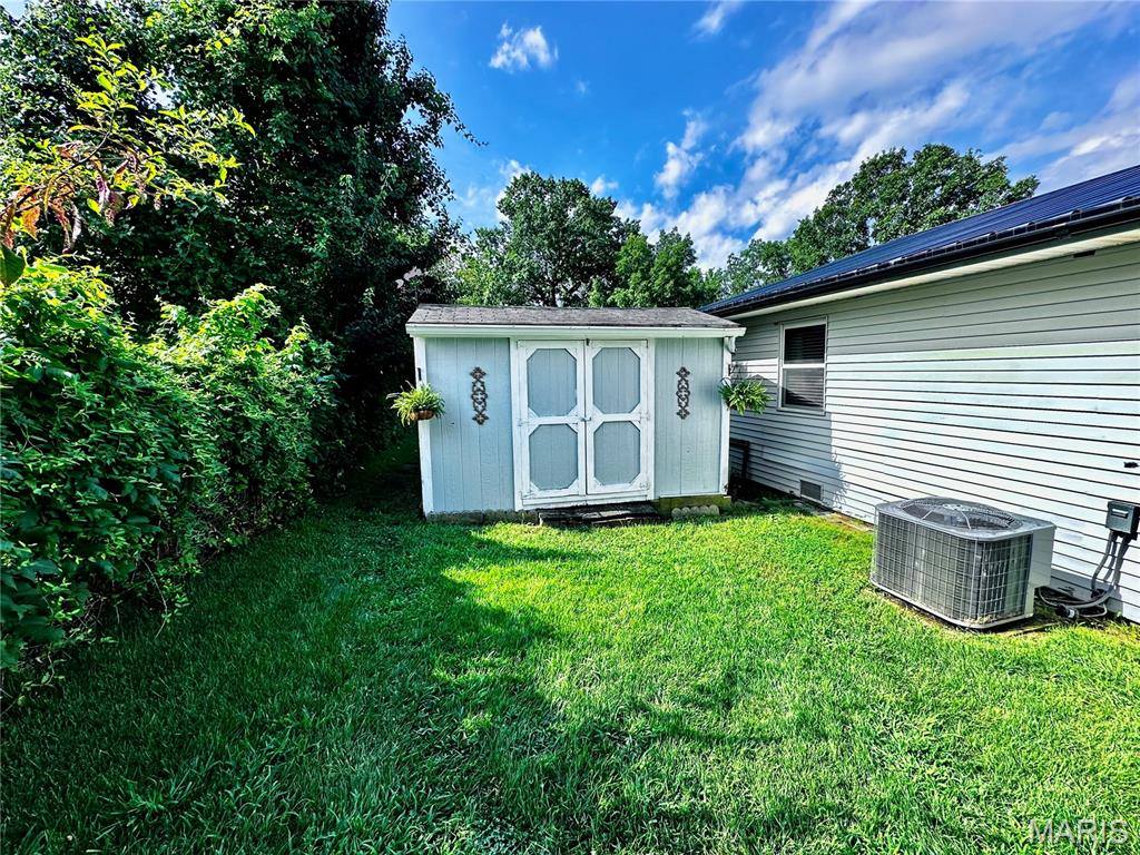 14490 Hilltop Road, Saint Robert, MO 65584