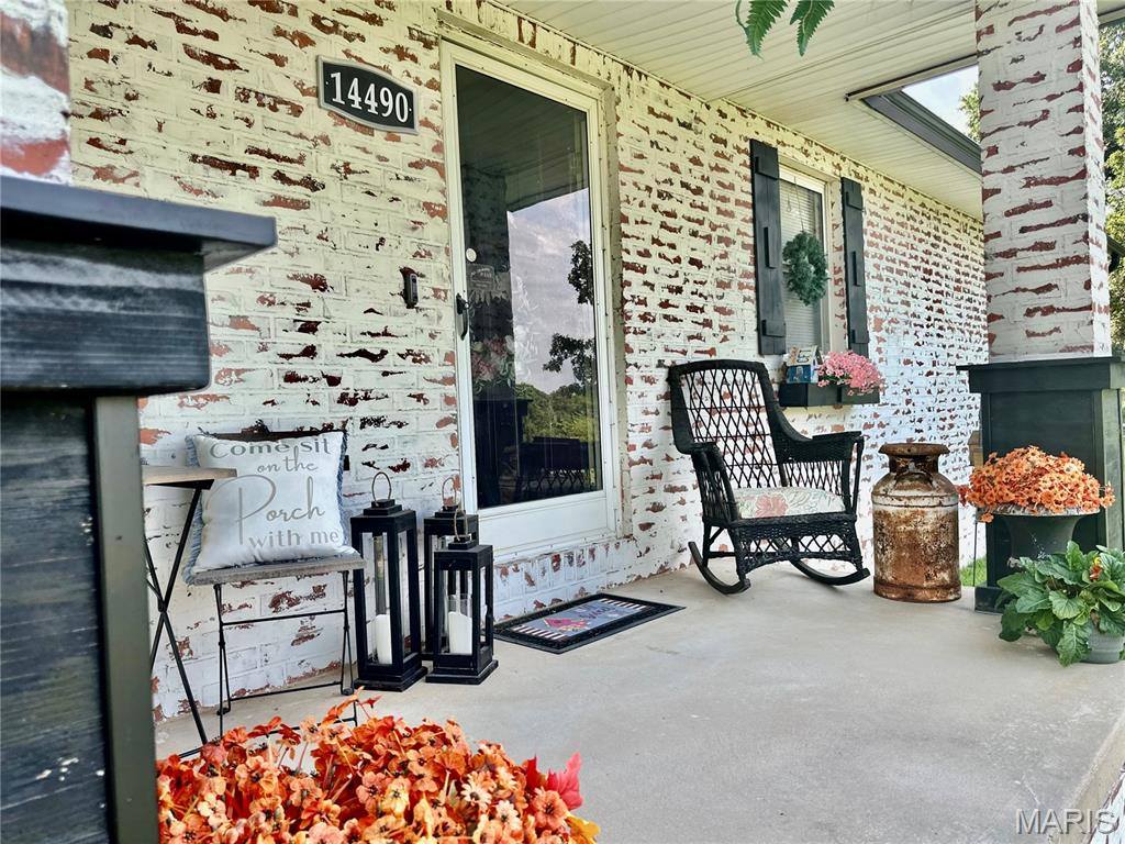 14490 Hilltop Road, Saint Robert, MO 65584