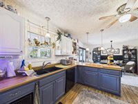 14490 Hilltop Road, Saint Robert, MO 65584