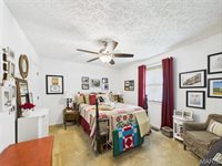 14490 Hilltop Road, Saint Robert, MO 65584