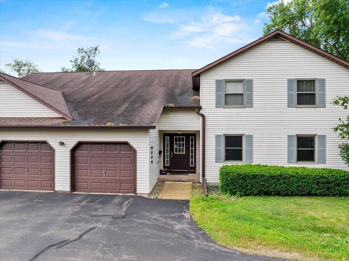 900 Sawyer Drive, Marshfield, WI 54449