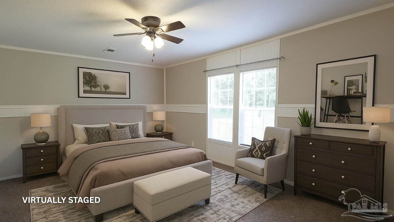 548 Pecan Ln, Holt, FL 32564