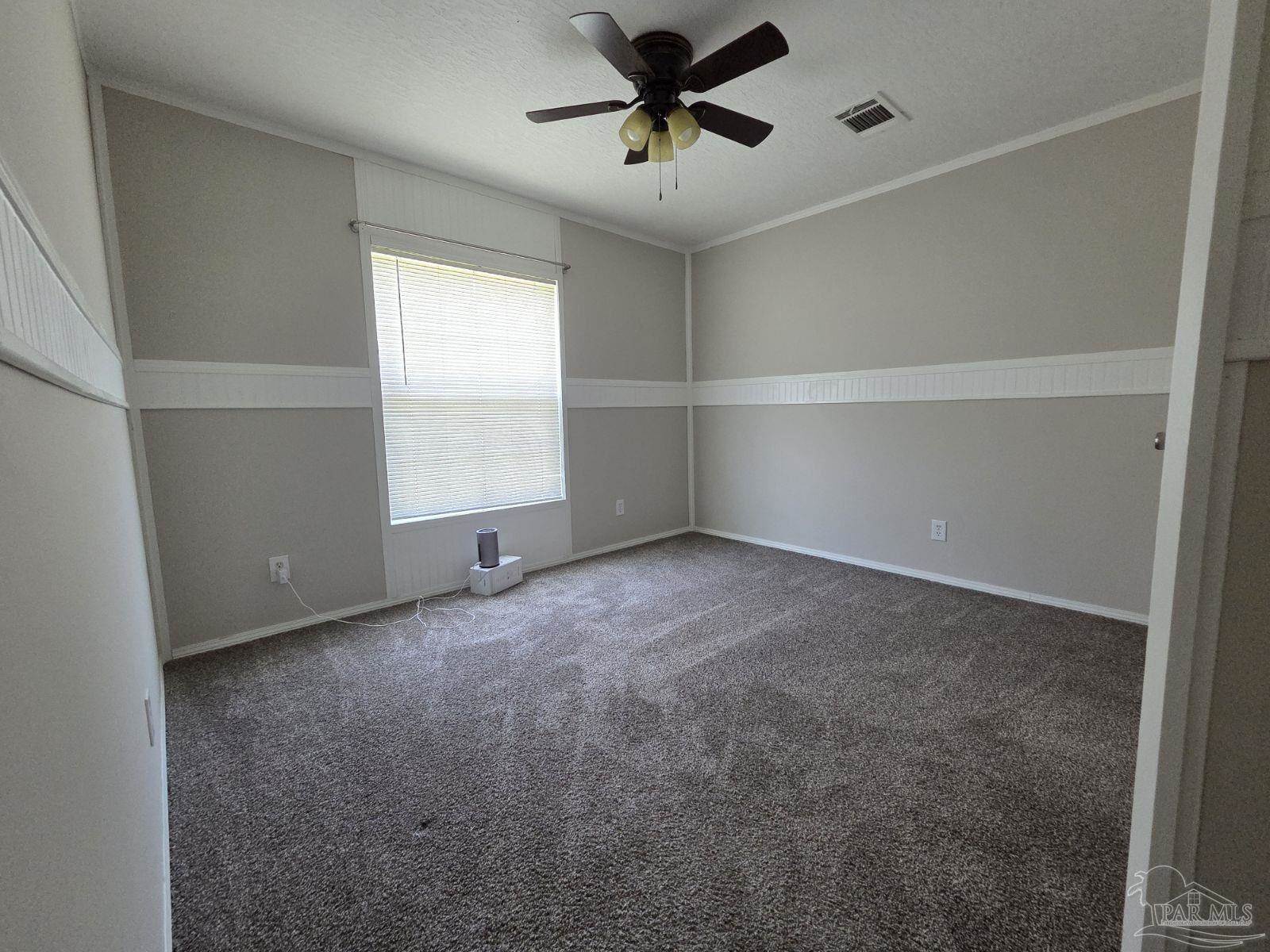 548 Pecan Ln, Holt, FL 32564