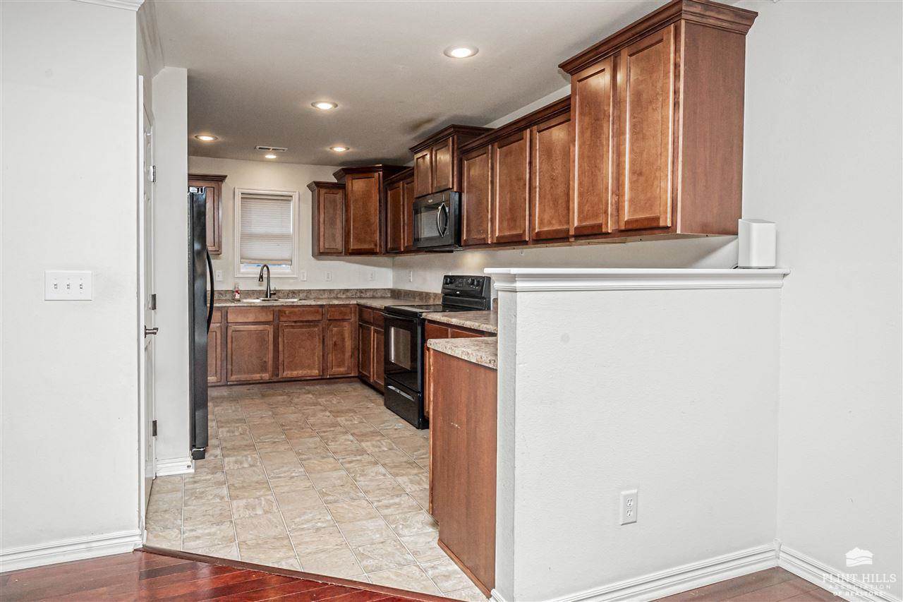 59 Fuller Circle, Junction City, KS 66441