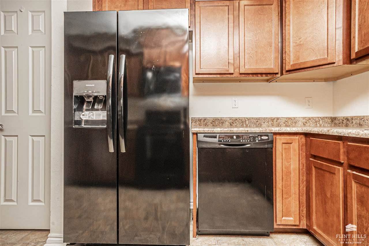 59 Fuller Circle, Junction City, KS 66441