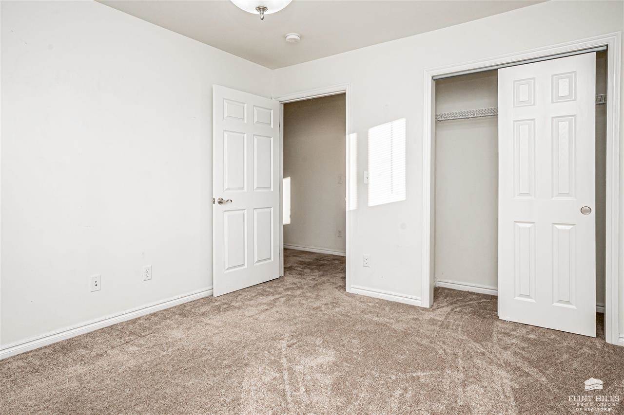 59 Fuller Circle, Junction City, KS 66441