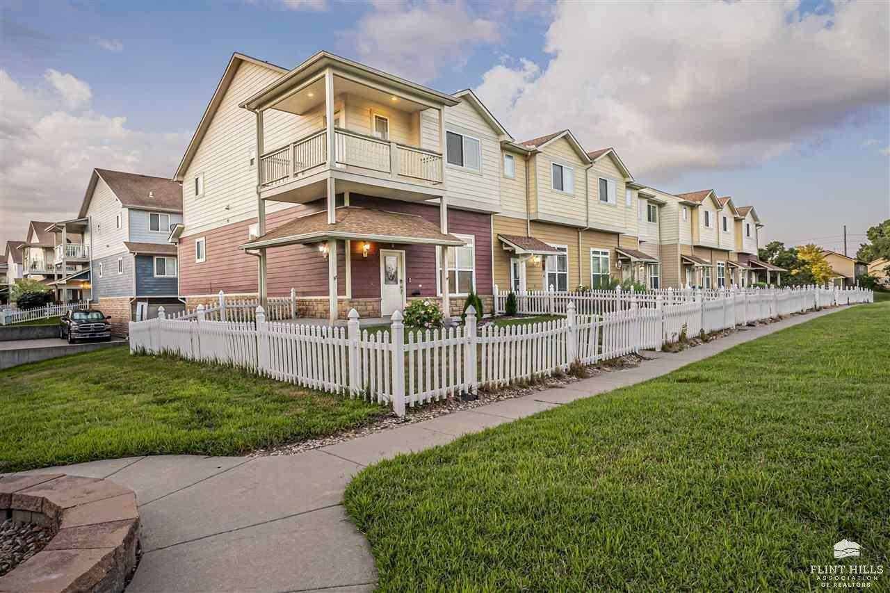 59 Fuller Circle, Junction City, KS 66441