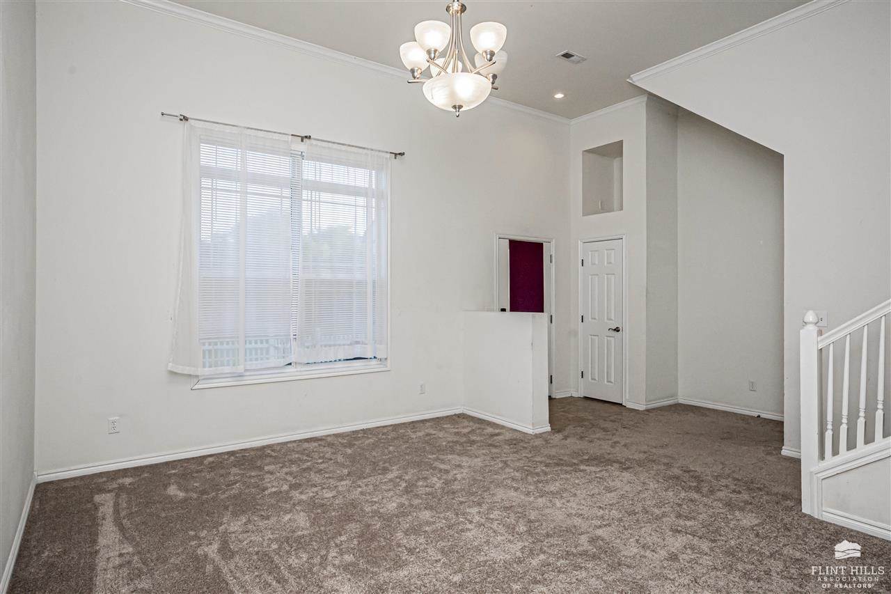 59 Fuller Circle, Junction City, KS 66441