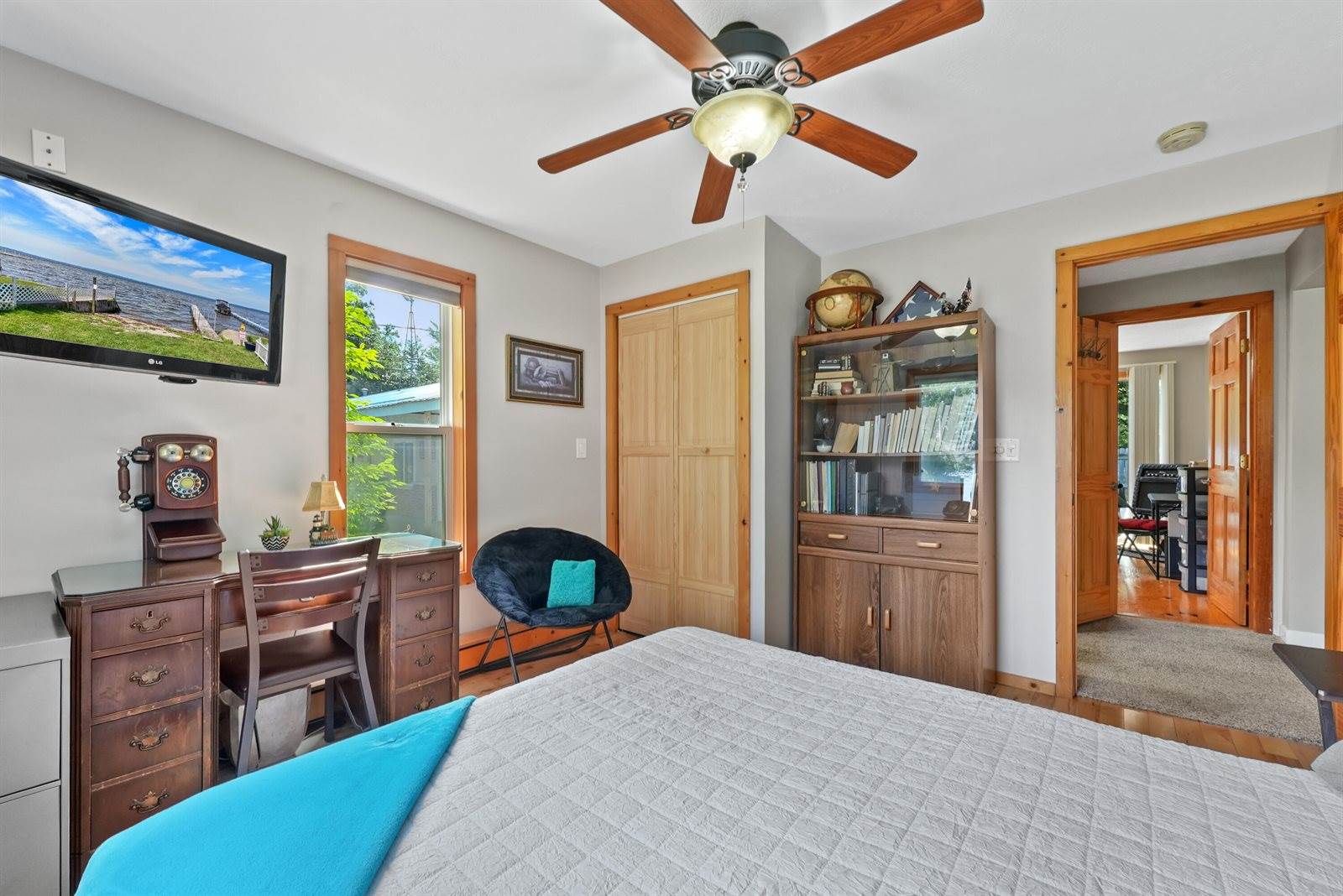 105 Mallard Avenue, Houghton Lake, MI 48629