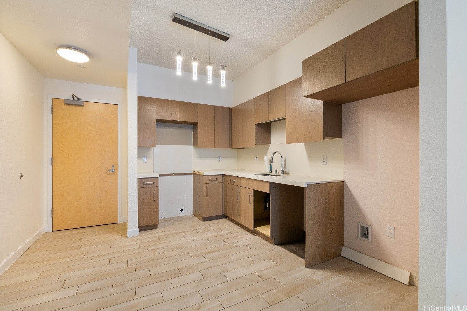 7000 Hawaii Kai Drive, Honolulu, HI 96825