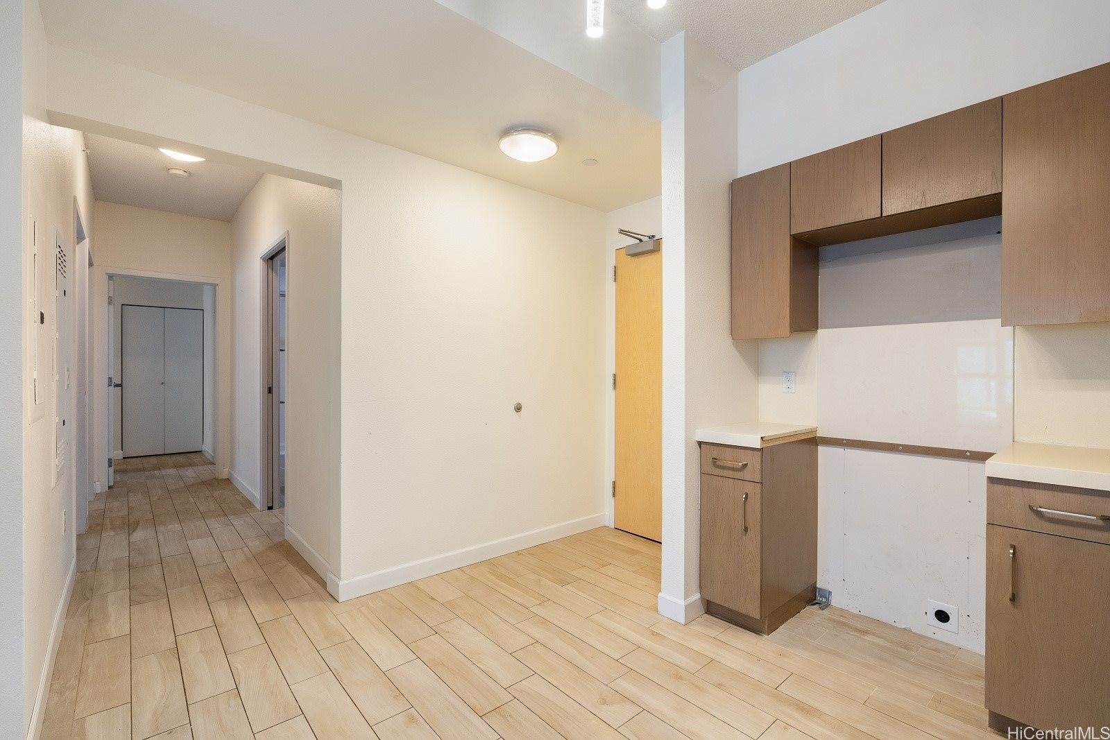 7000 Hawaii Kai Drive, Honolulu, HI 96825