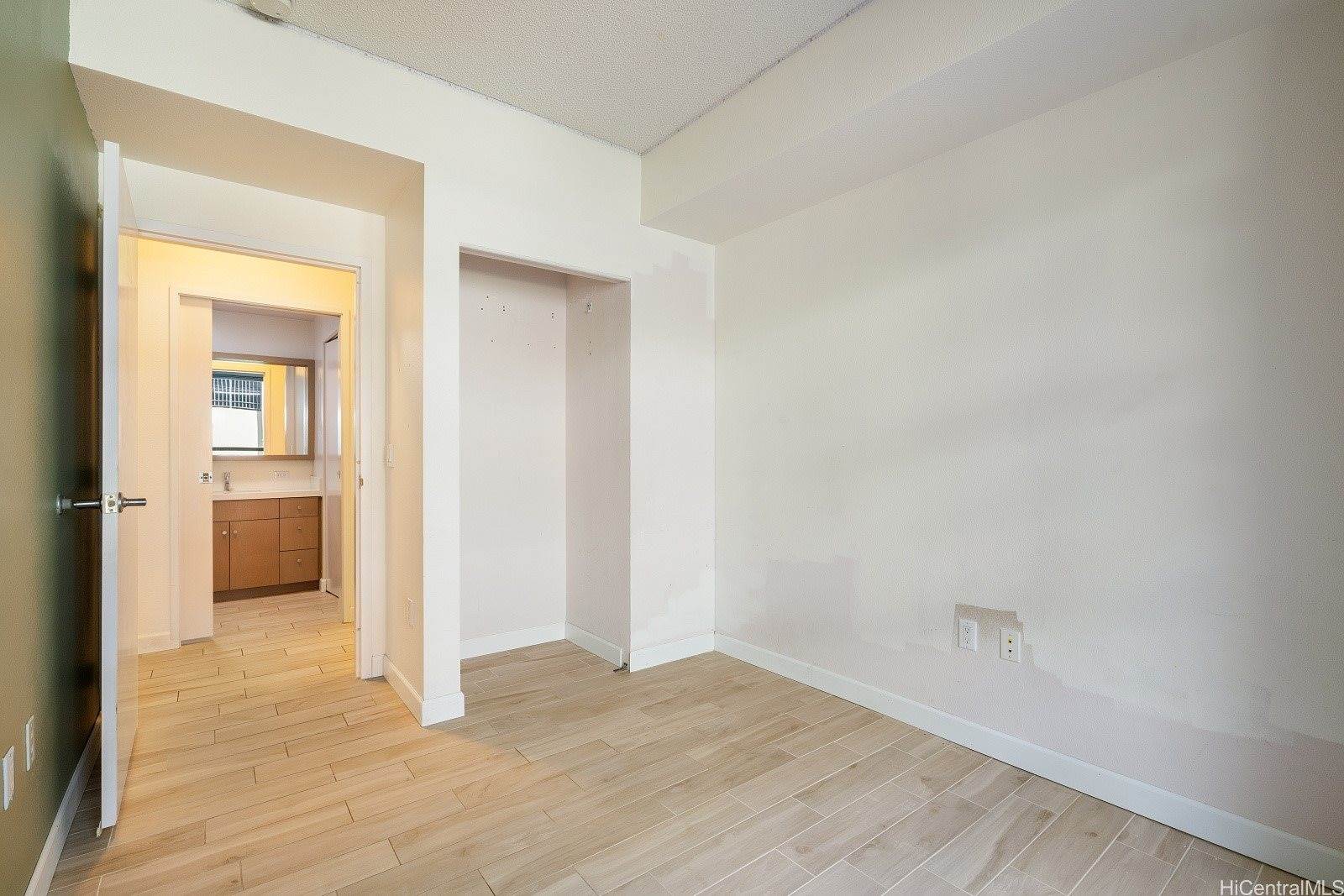 7000 Hawaii Kai Drive, Honolulu, HI 96825