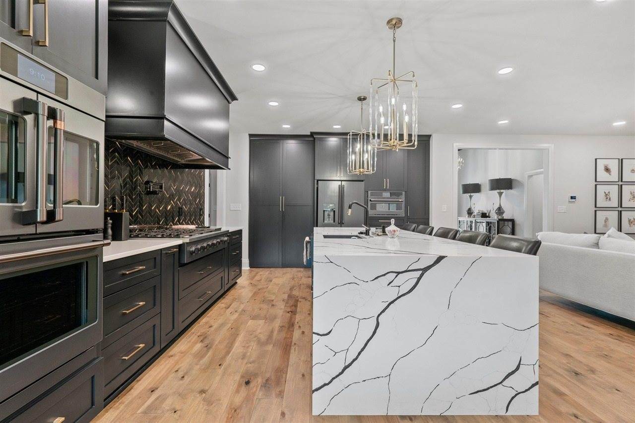 7185 Clover Hill Street, Bowling Green, KY 42103