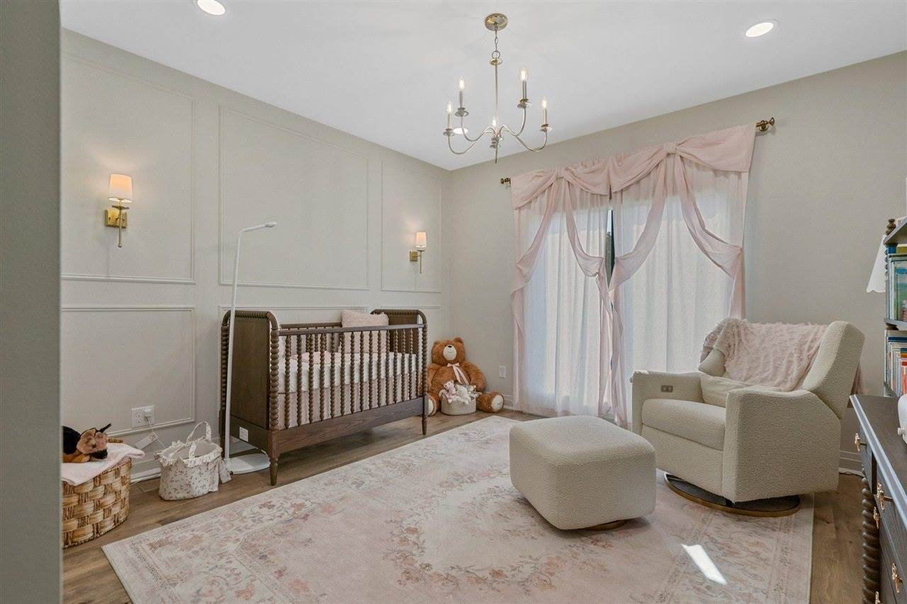 7185 Clover Hill Street, Bowling Green, KY 42103