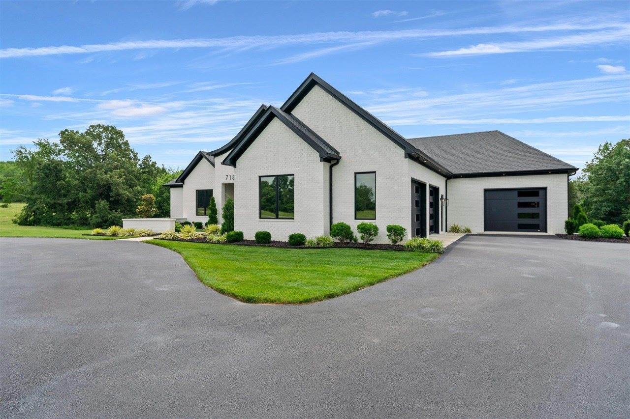 7185 Clover Hill Street, Bowling Green, KY 42103