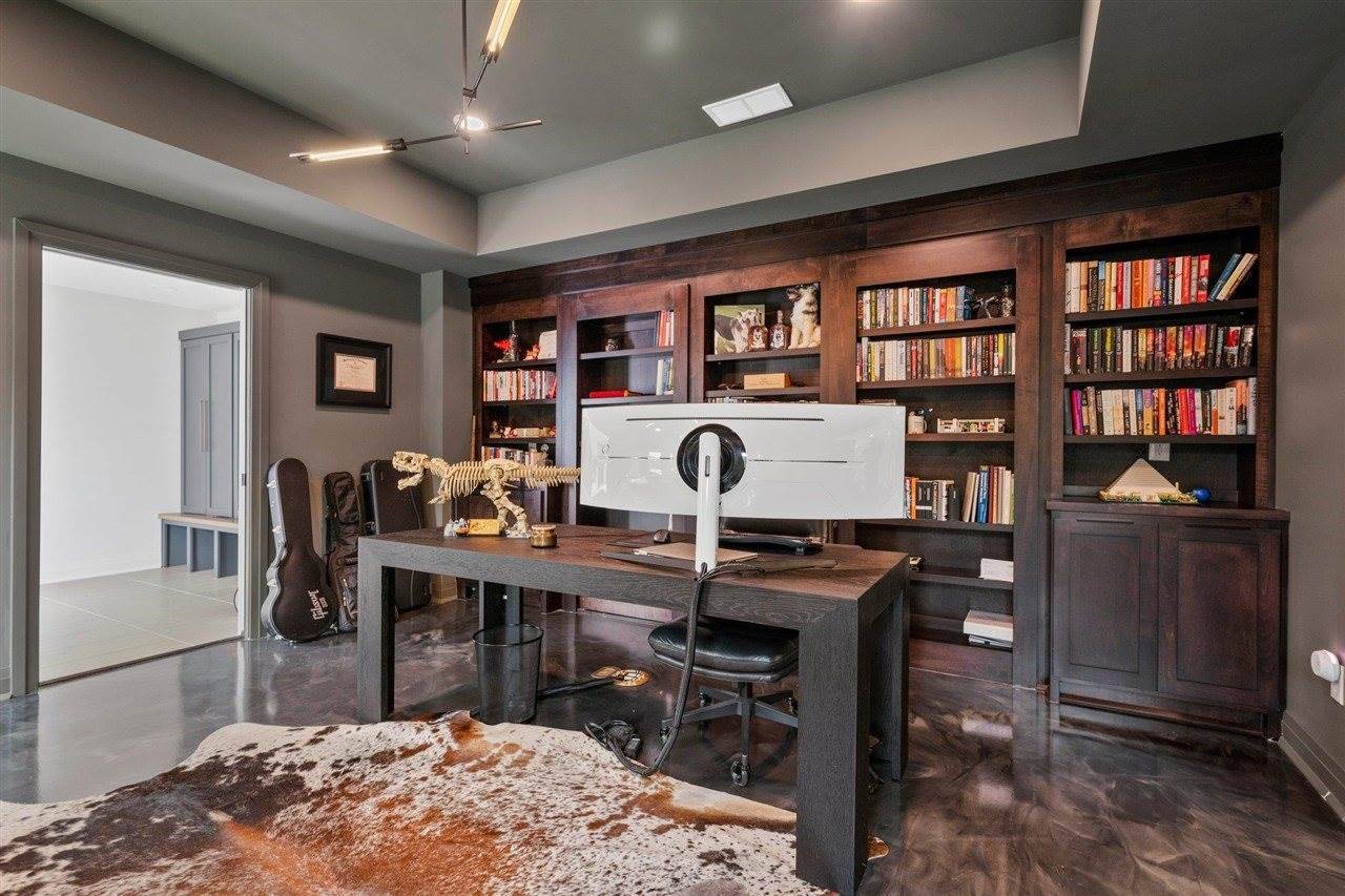 7185 Clover Hill Street, Bowling Green, KY 42103