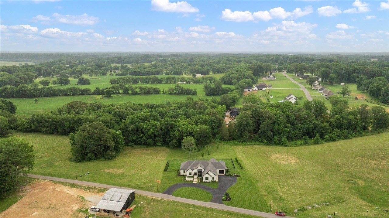 7185 Clover Hill Street, Bowling Green, KY 42103