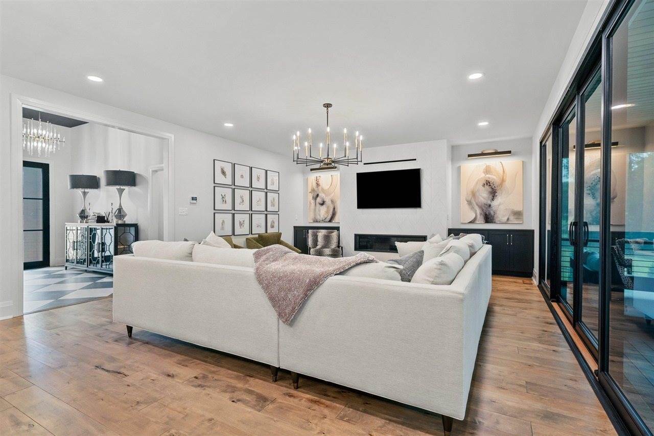 7185 Clover Hill Street, Bowling Green, KY 42103