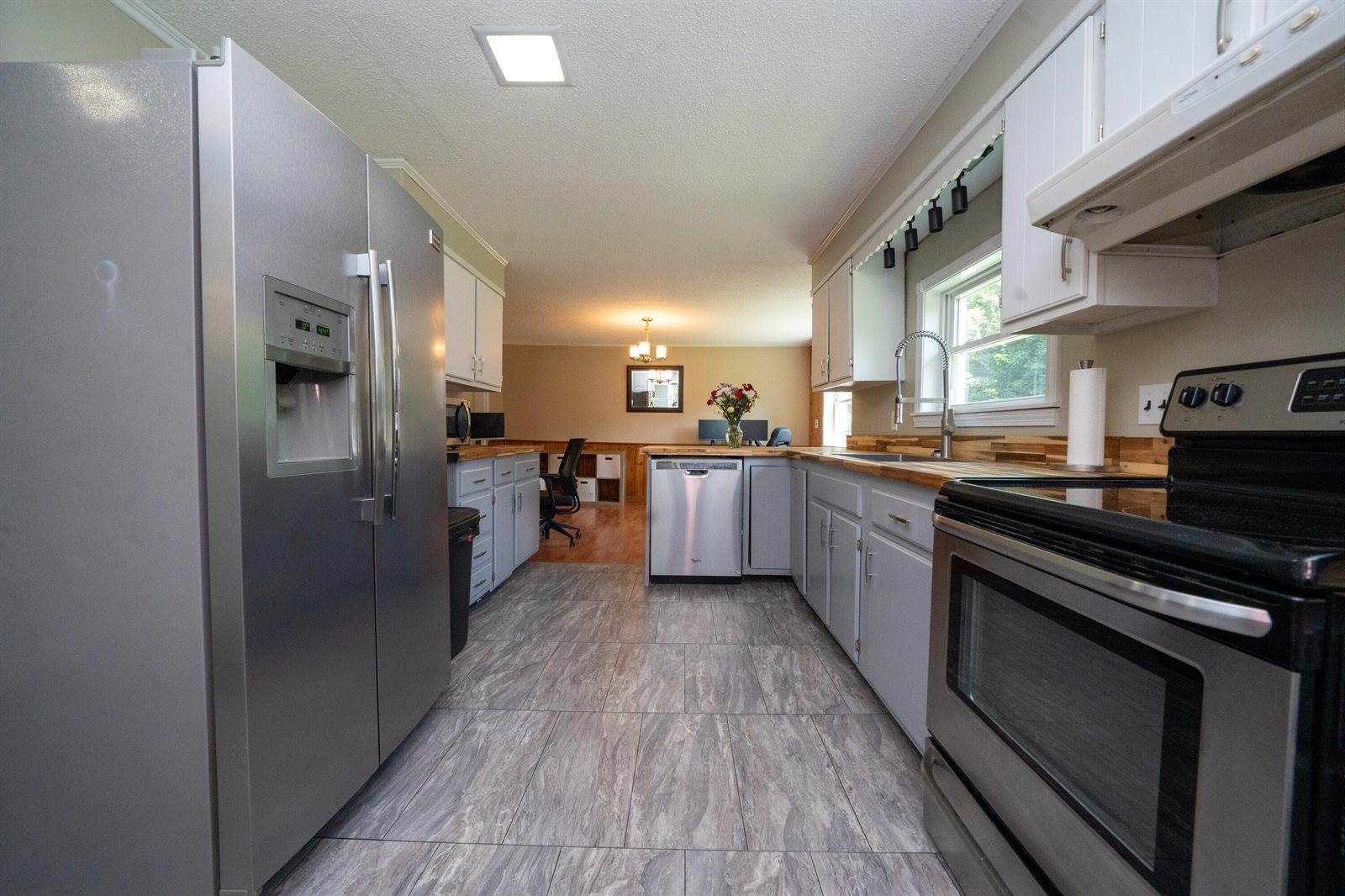 653 Moosehead Trail, Newport, ME 04953