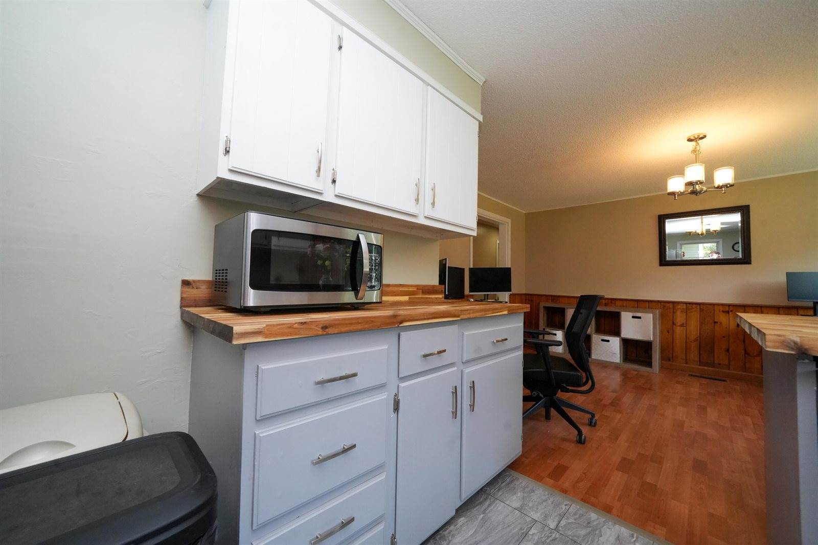 653 Moosehead Trail, Newport, ME 04953