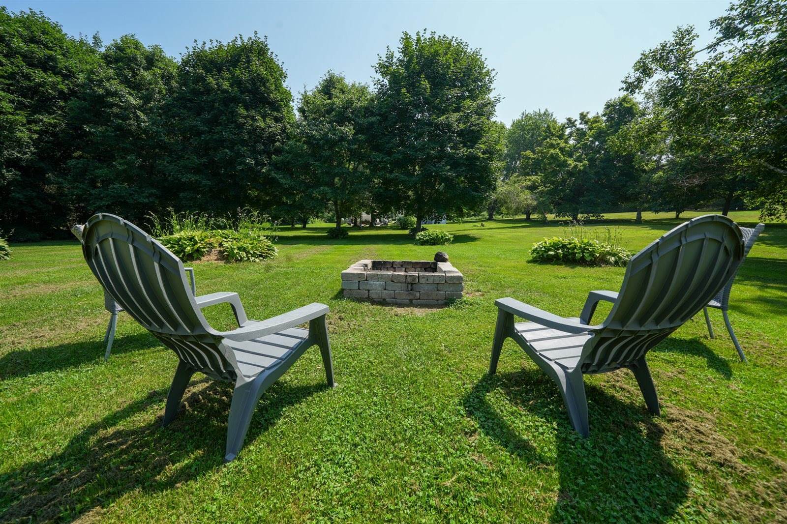 653 Moosehead Trail, Newport, ME 04953