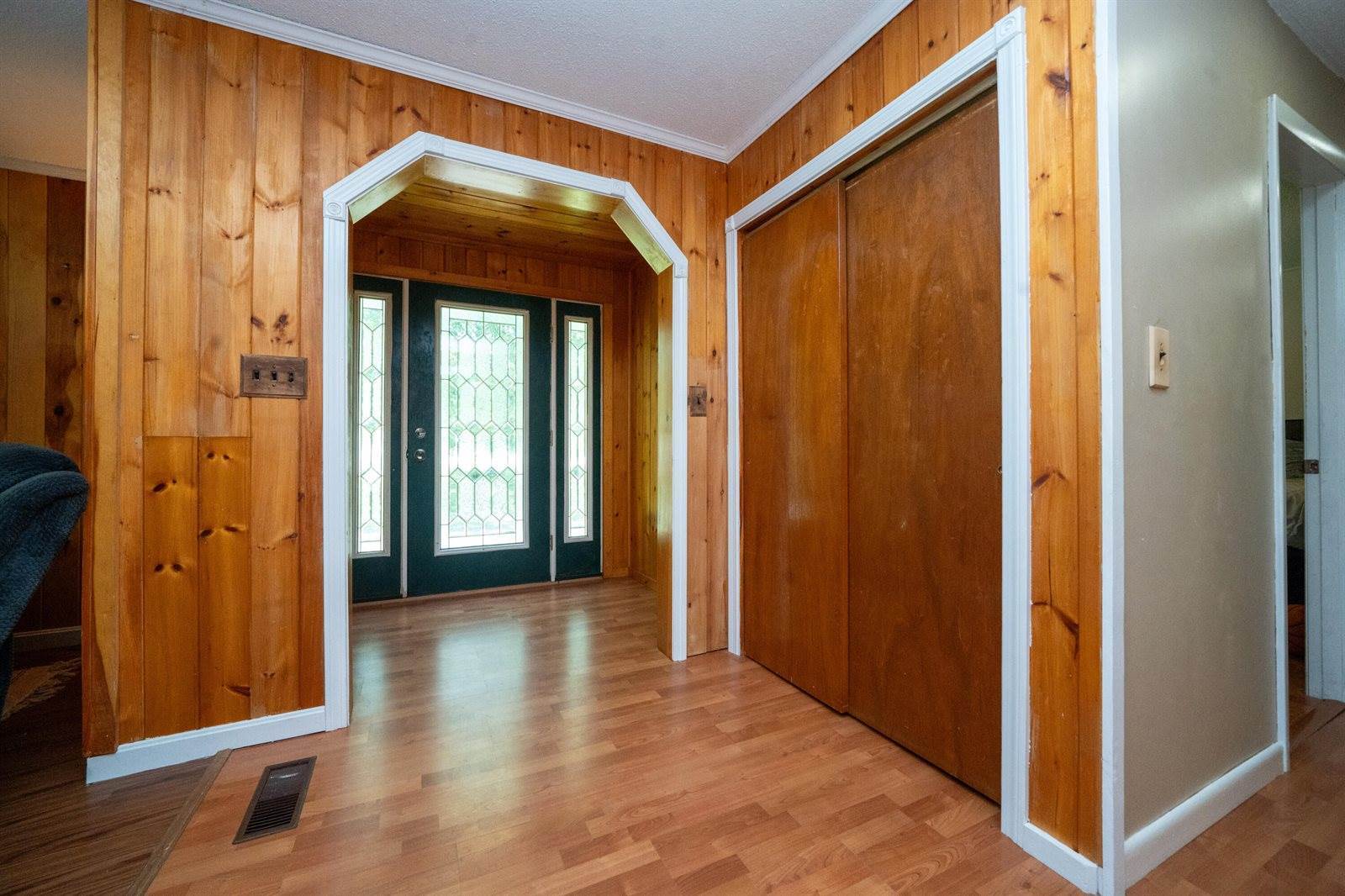 653 Moosehead Trail, Newport, ME 04953