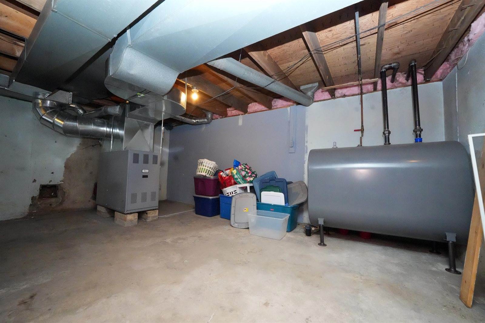 653 Moosehead Trail, Newport, ME 04953