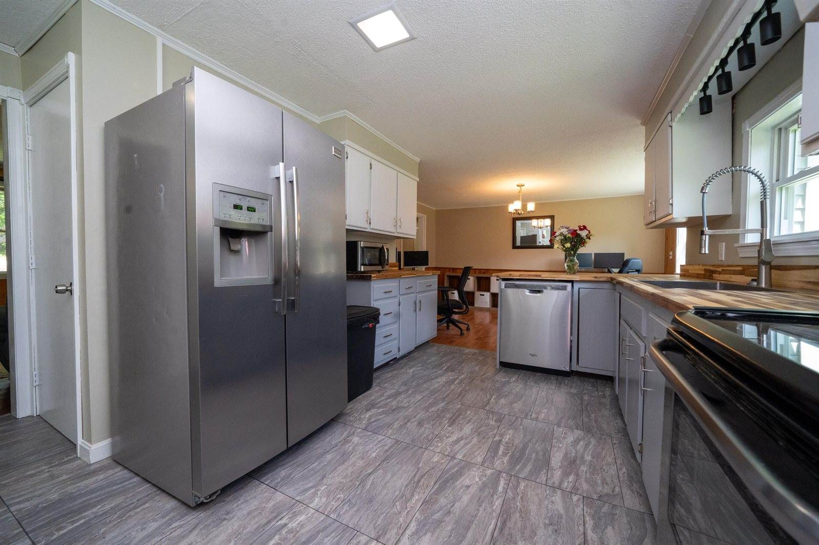 653 Moosehead Trail, Newport, ME 04953