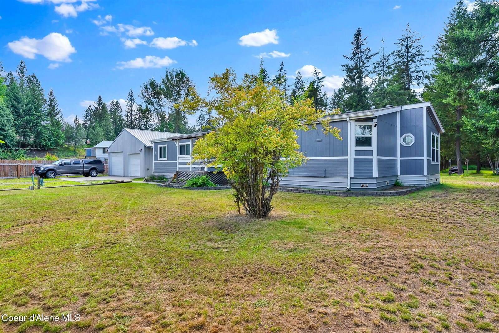 110 Appaloosa Rd, Moyie Springs, ID 83845