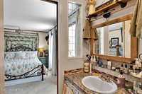 110 Appaloosa Rd, Moyie Springs, ID 83845