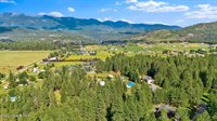 110 Appaloosa Rd, Moyie Springs, ID 83845