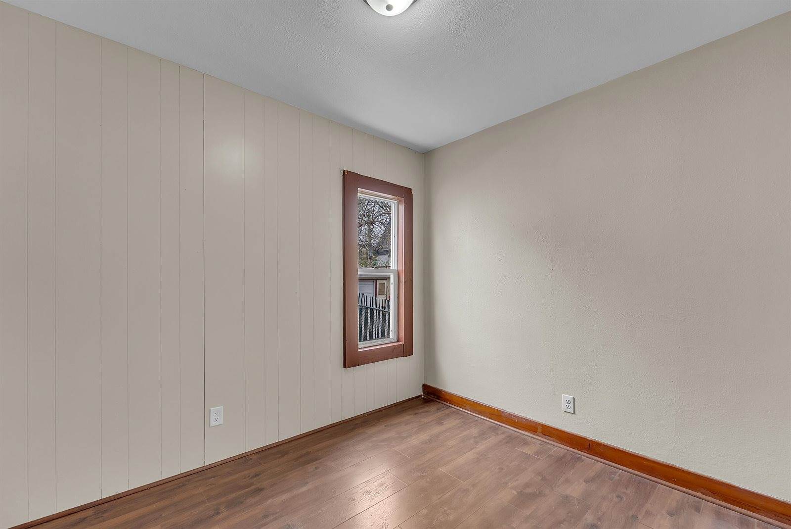 1221 South 24th St, Milwaukee, WI 53204