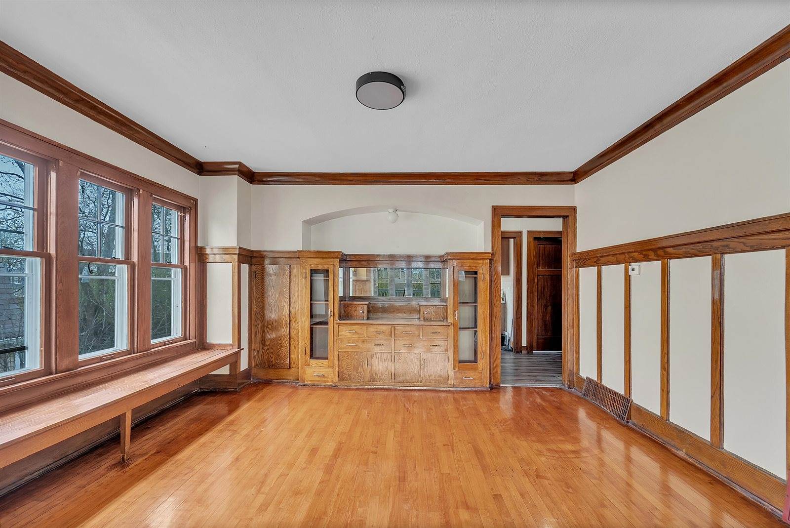 1221 South 24th St, Milwaukee, WI 53204