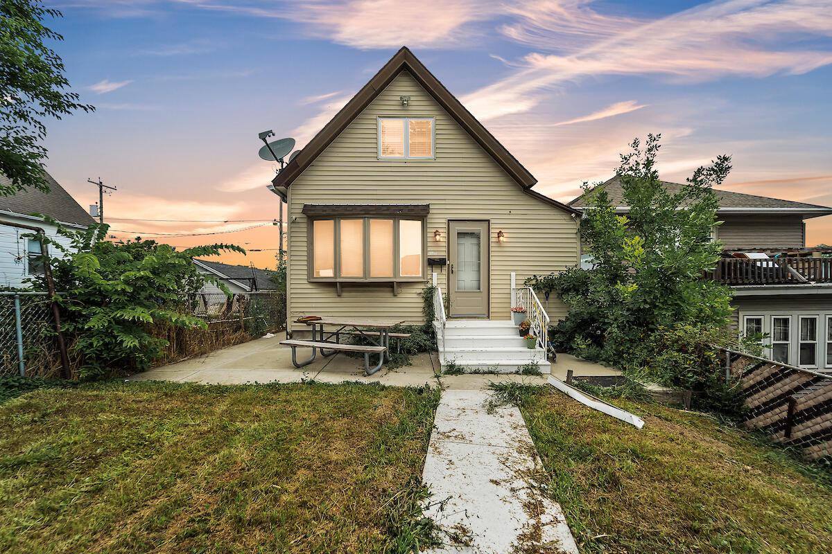 3006 W Orchard STREET, Milwaukee, WI 53215