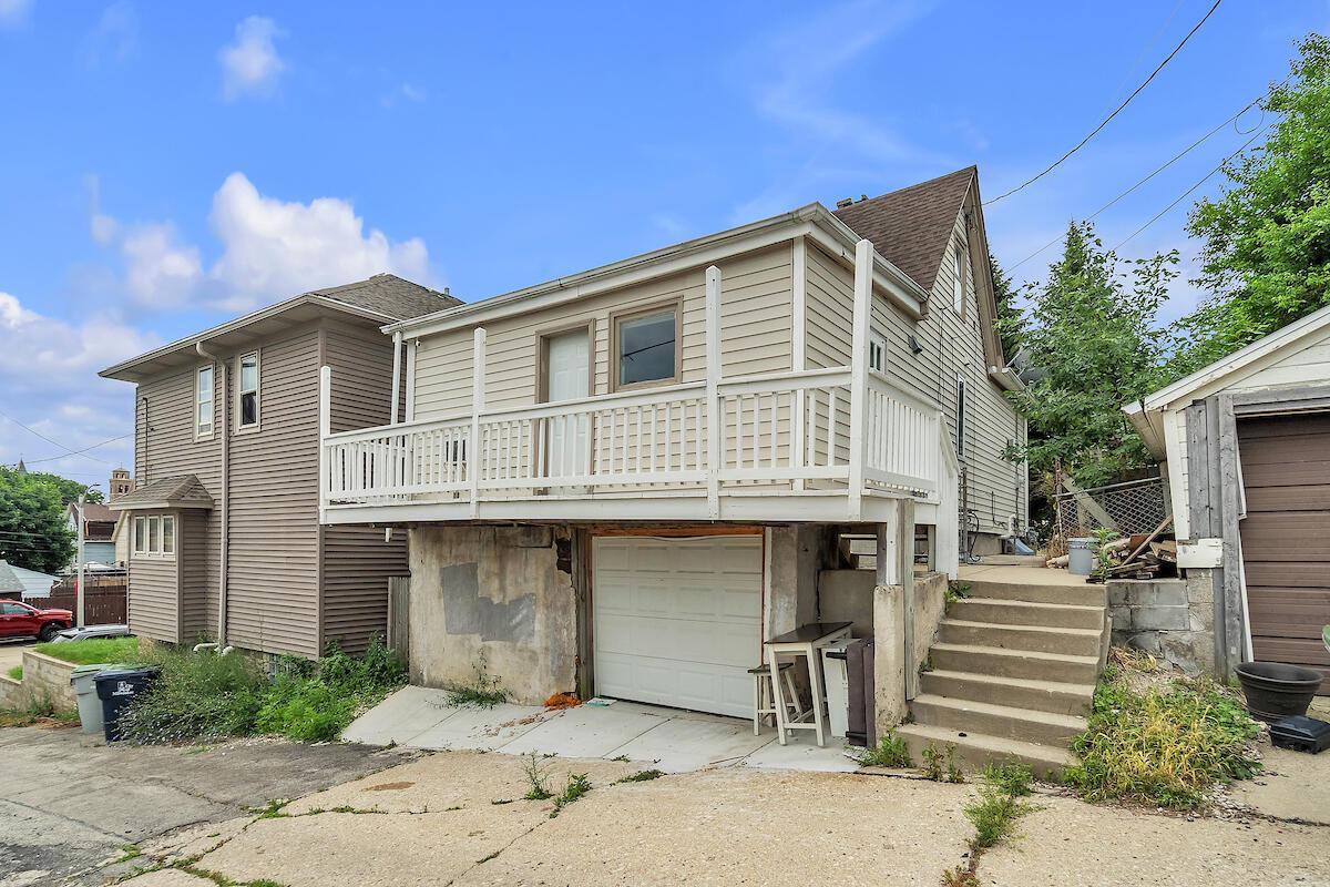 3006 W Orchard STREET, Milwaukee, WI 53215