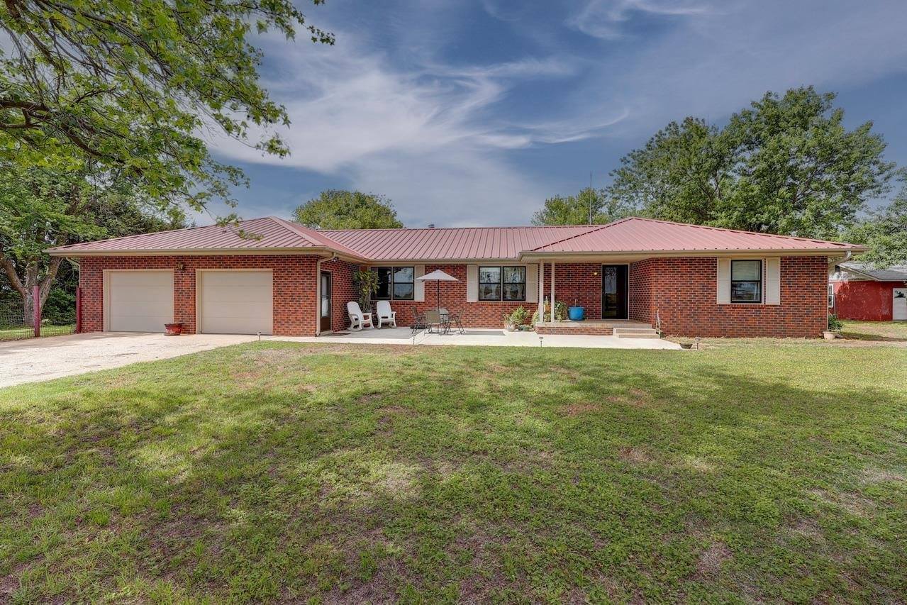 20984 291st Rd, Dexter, KS 67038