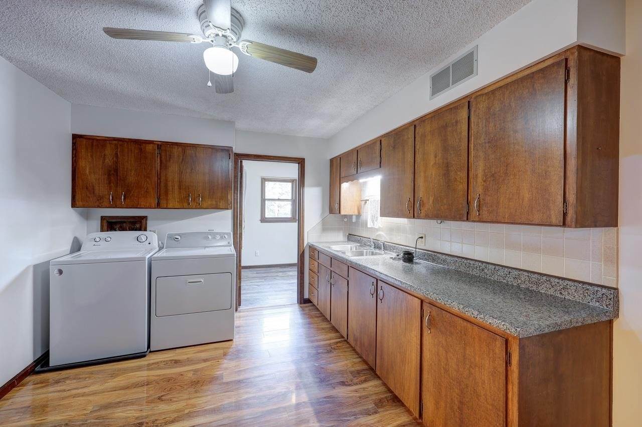 20984 291st Rd, Dexter, KS 67038