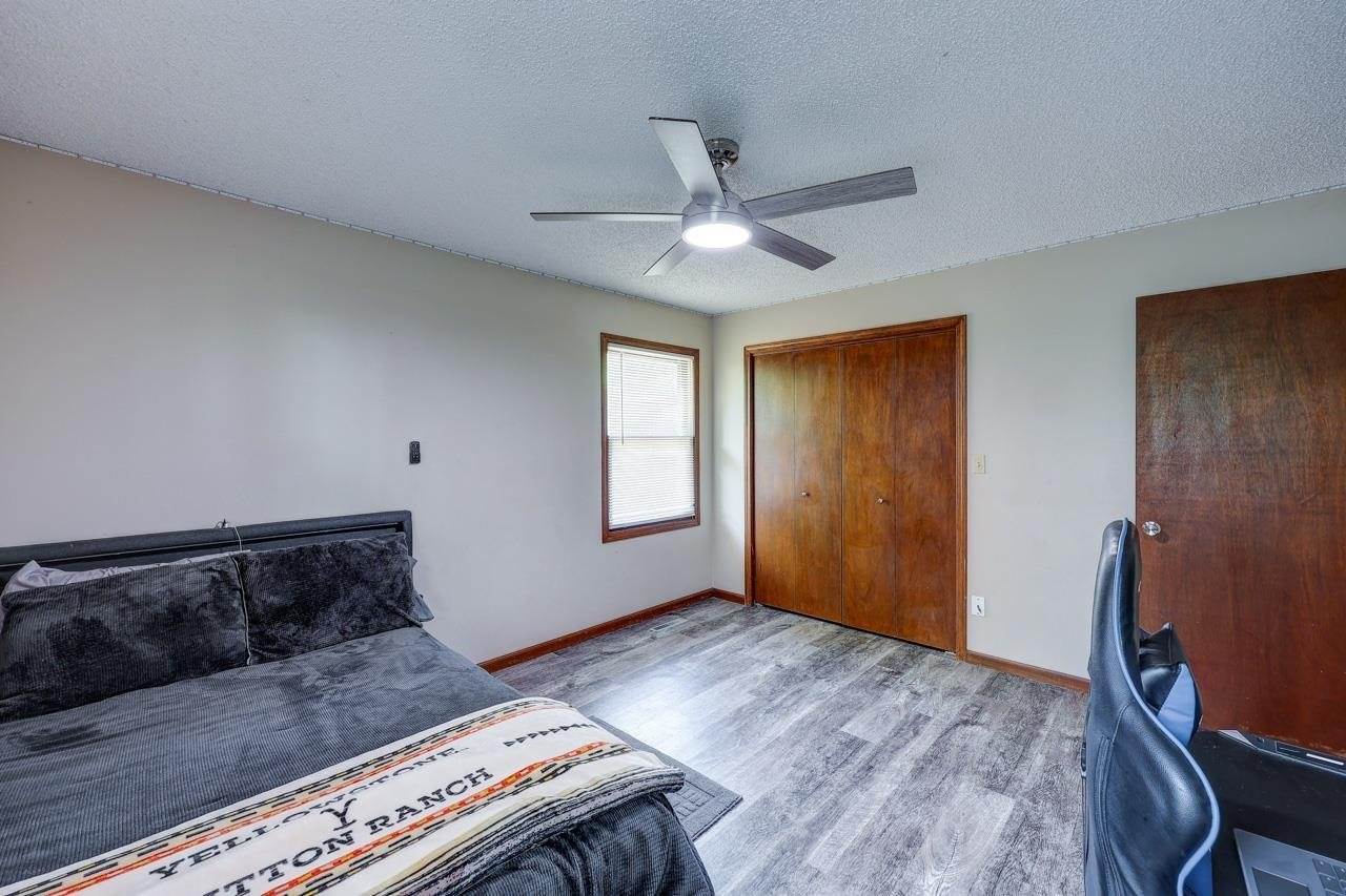 20984 291st Rd, Dexter, KS 67038