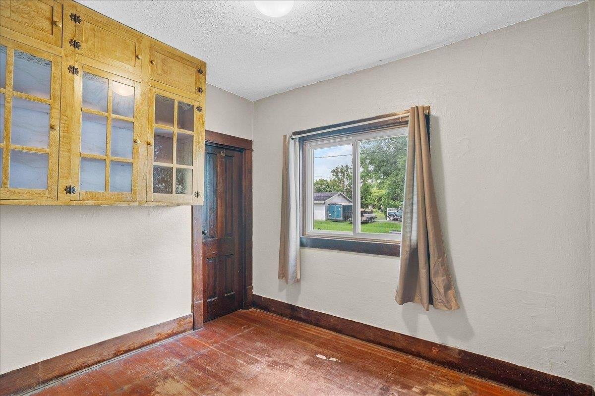 906 S Ash Avenue, Marshfield, WI 54449