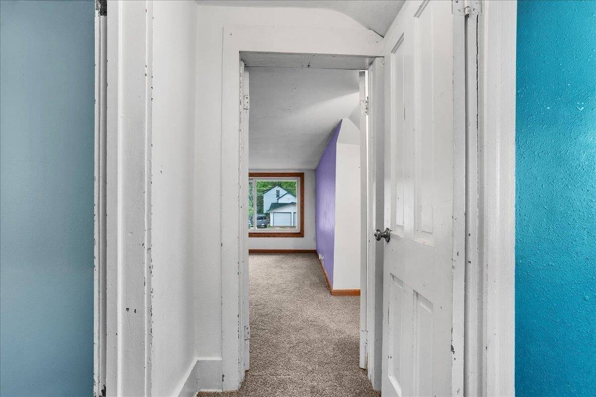 906 S Ash Avenue, Marshfield, WI 54449