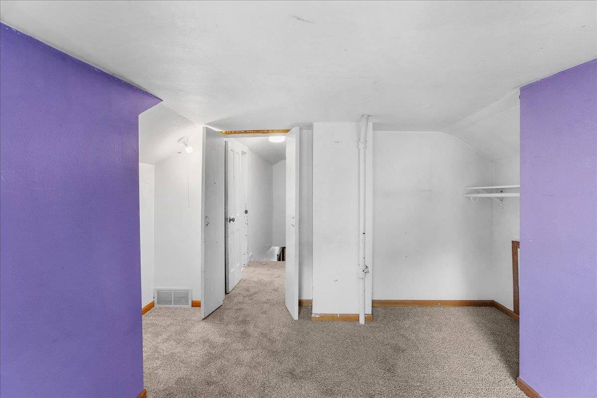 906 S Ash Avenue, Marshfield, WI 54449