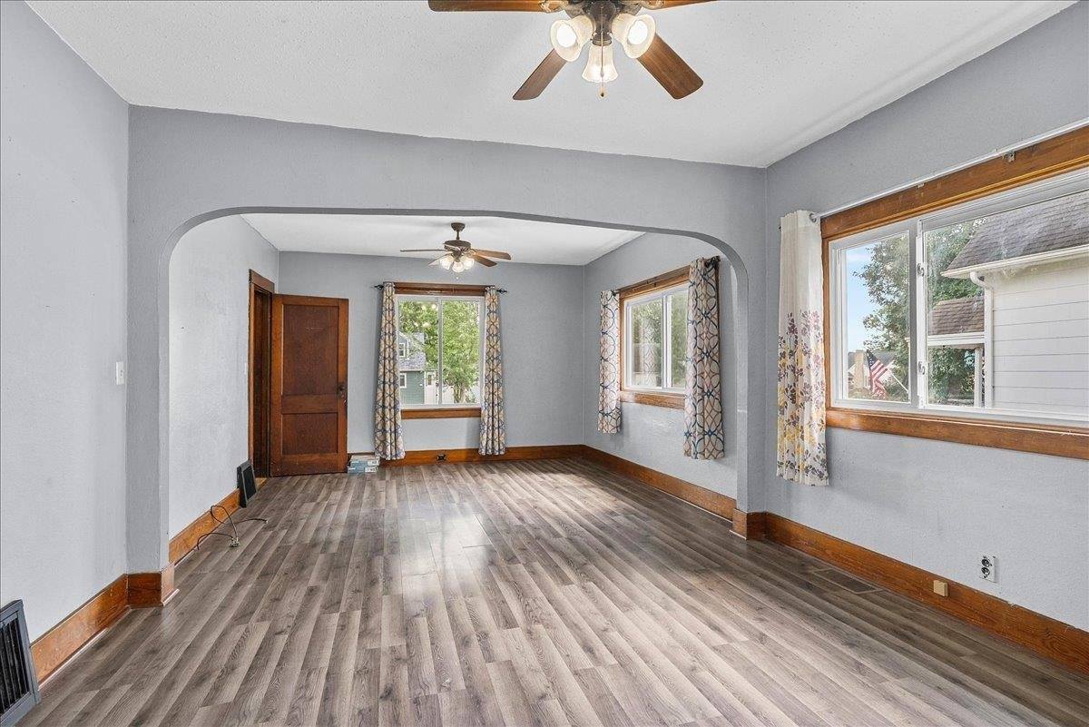 906 S Ash Avenue, Marshfield, WI 54449