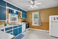 906 S Ash Avenue, Marshfield, WI 54449