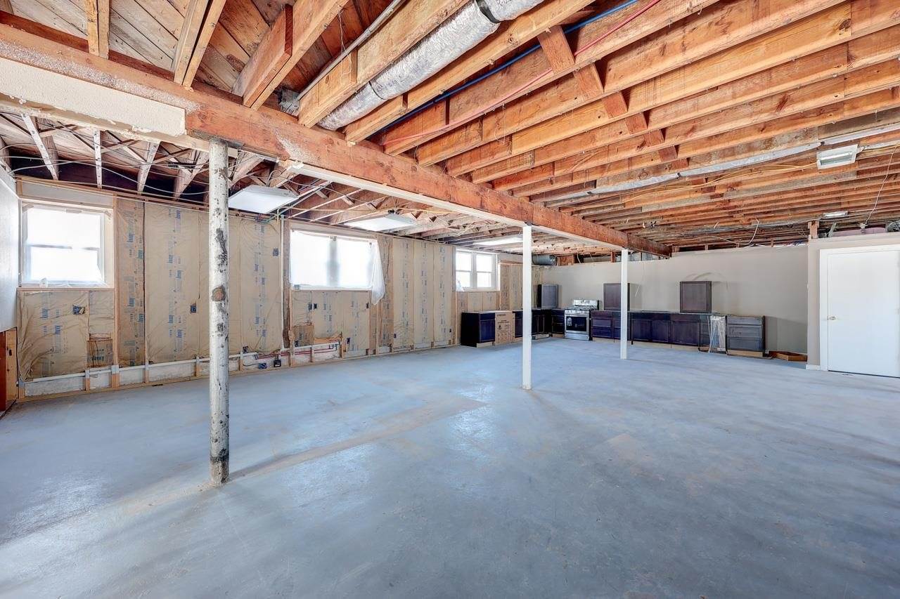 1020 East 12th Ave, Winfield, KS 67156