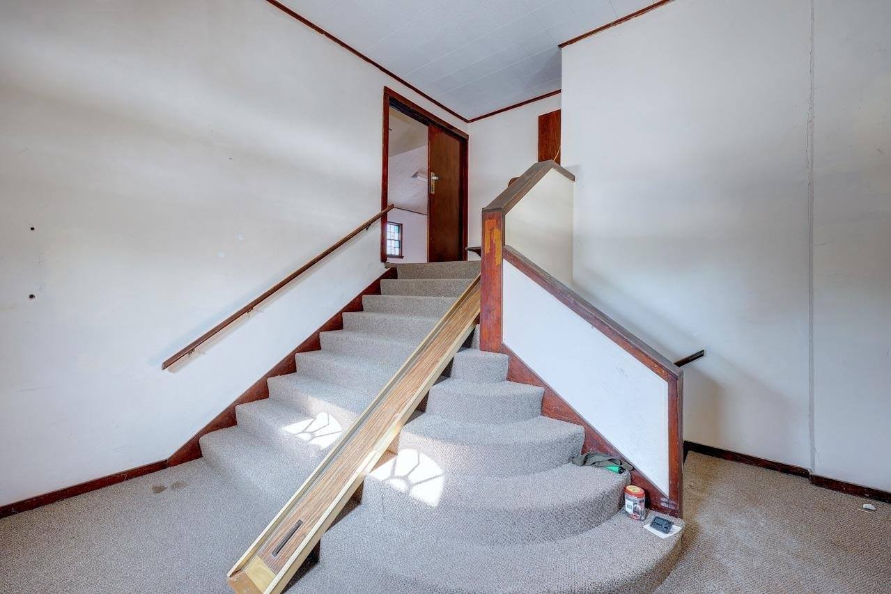 1020 East 12th Ave, Winfield, KS 67156