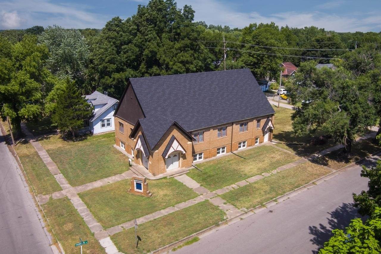 1020 East 12th Ave, Winfield, KS 67156