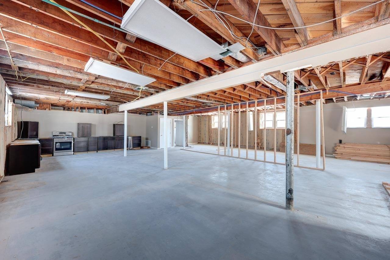 1020 East 12th Ave, Winfield, KS 67156